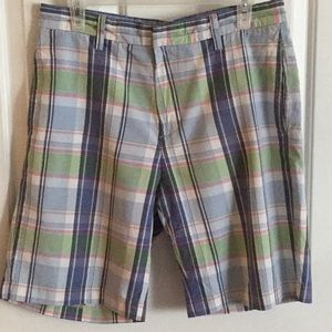 Men’s plaid shorts